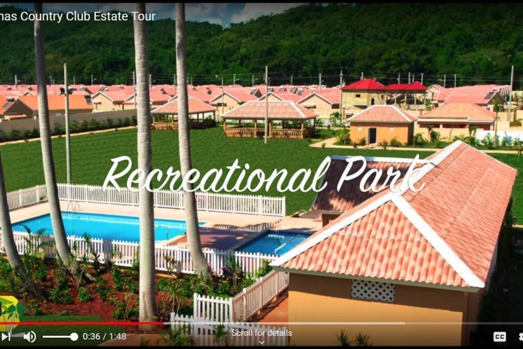 Comfortable Strategic Lodging Quarters Spanish Town Esterno foto