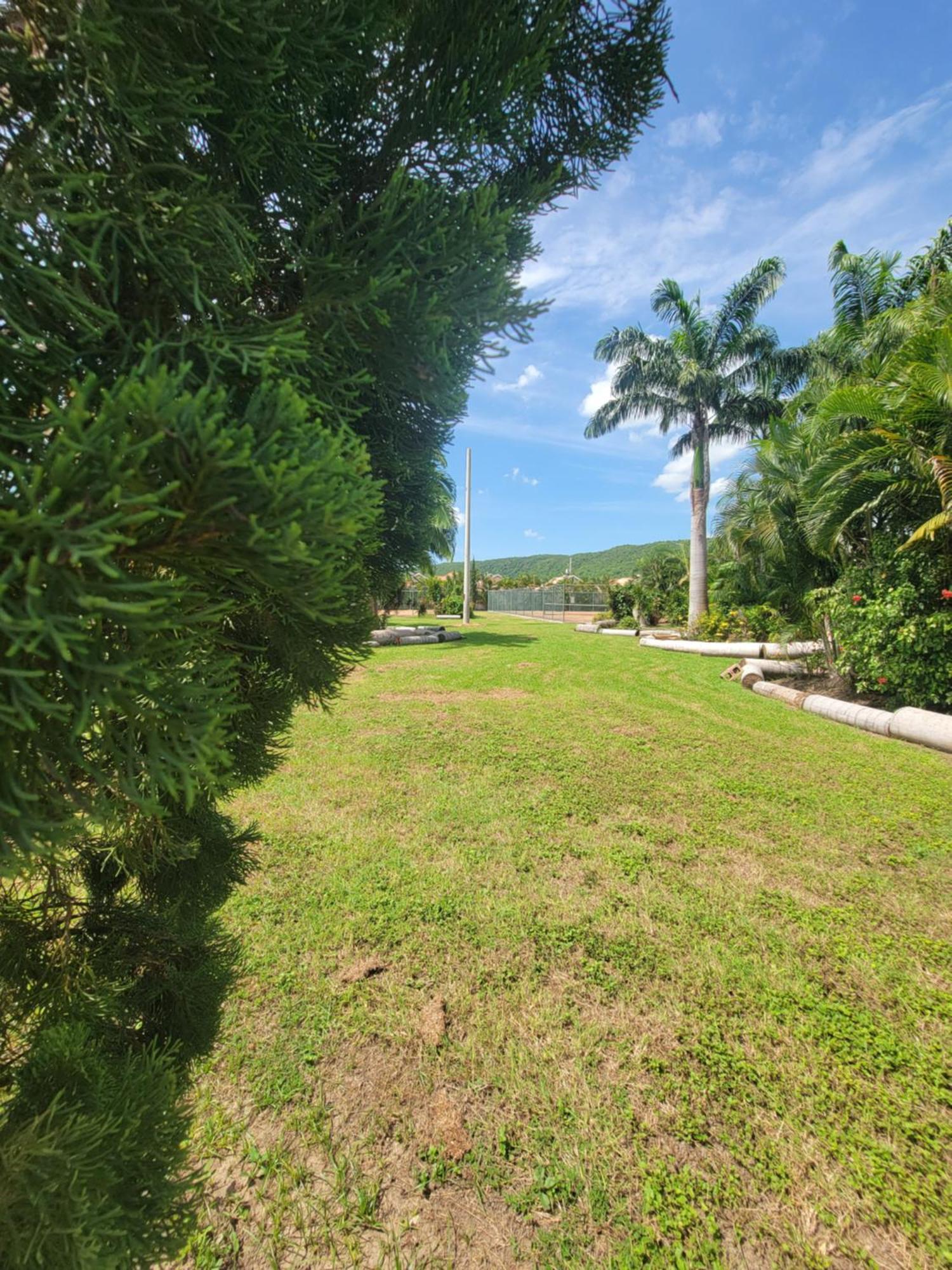 Comfortable Strategic Lodging Quarters Spanish Town Esterno foto
